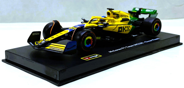 Bburago F1 Mclaren Mcl38 2024 With Helmet Oscar Piastri -Special Ayrton Senna Livery 1/43 Scale Model