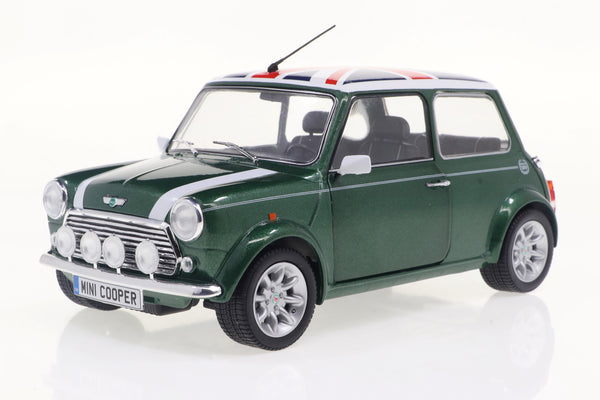 Solido 1997 Mini Cooper Sport Green 1/18 scale diecast model car