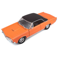 Maisto 1:18 1965 Pontiac GTO Hurst Edition Orange